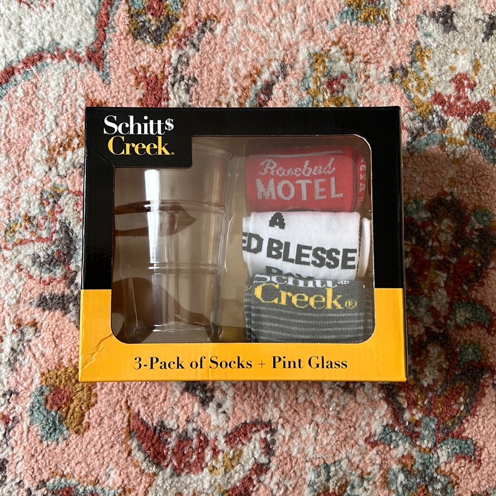 Schitt’s Creek Gift Set